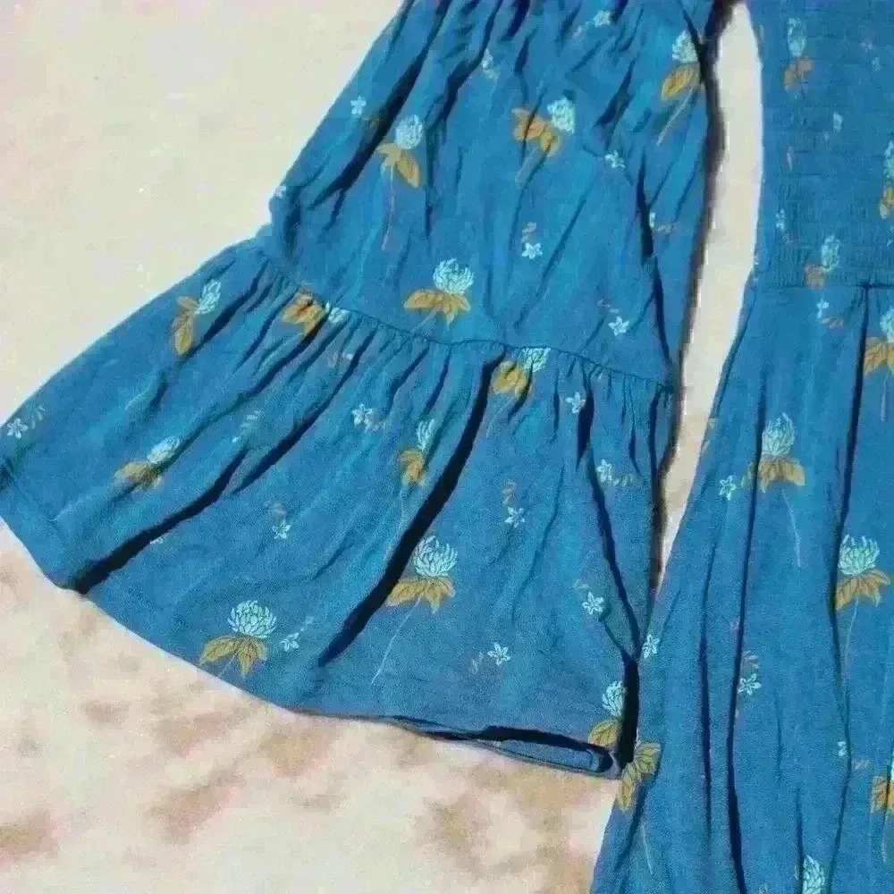 FREE PEOPLE Teal Floral Off The Shoulder Smock Wide Sleeve Shirt Top Women Small - Picture 4 of 10